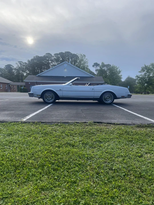 1983 Buick Riviera 4th-7th Gen - Image 16 of 31