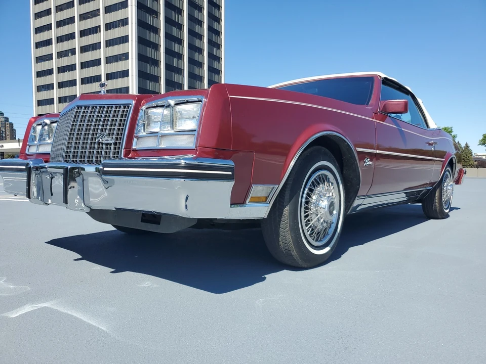 1983 Buick Riviera 4th-7th Gen - Image 4 of 31