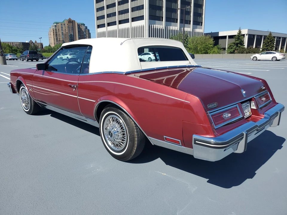 1983 Buick Riviera 4th-7th Gen - Image 11 of 31