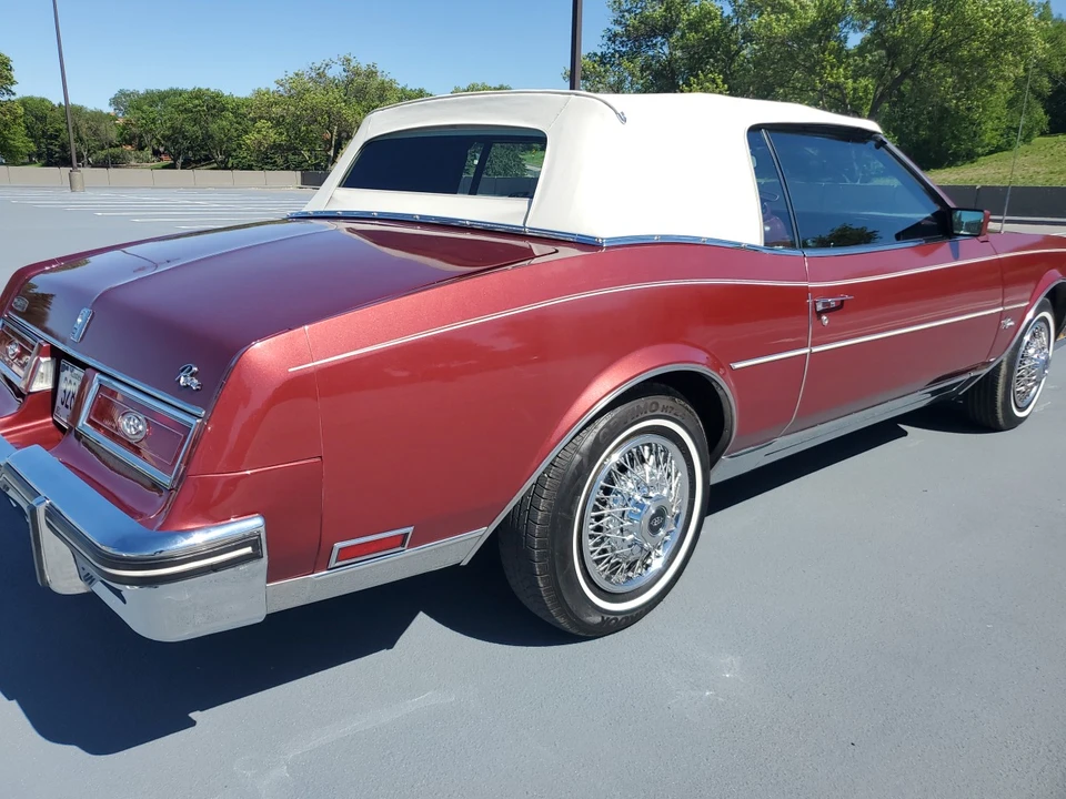 1983 Buick Riviera 4th-7th Gen - Image 14 of 31