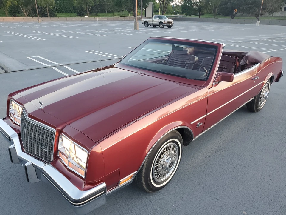 1983 Buick Riviera 4th-7th Gen - Image 22 of 31