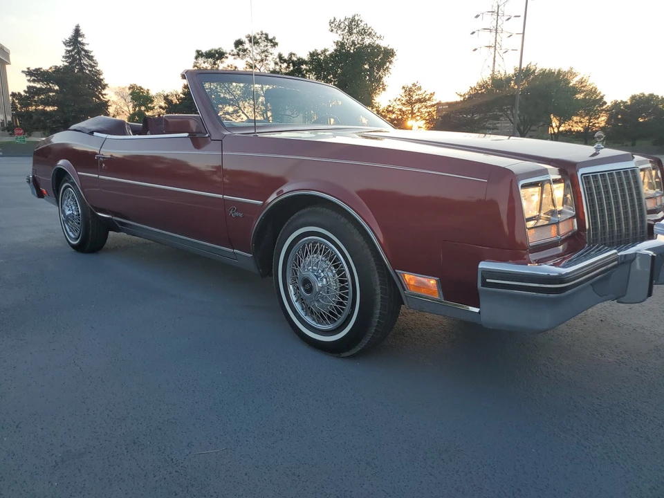 1983 Buick Riviera 4th-7th Gen - Image 28 of 31