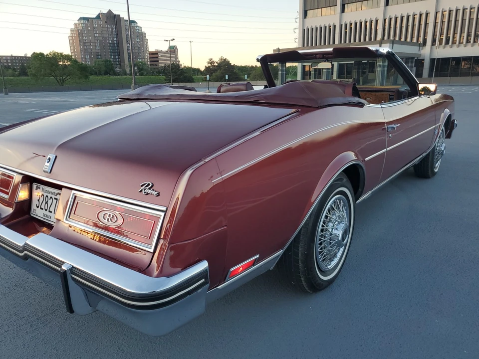 1983 Buick Riviera 4th-7th Gen - Image 25 of 31