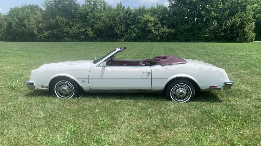 1983 Buick Riviera 4th-7th Gen - Image 9 of 25