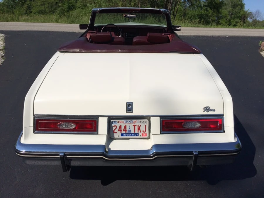 1983 Buick Riviera 4th-7th Gen - Image 7 of 10