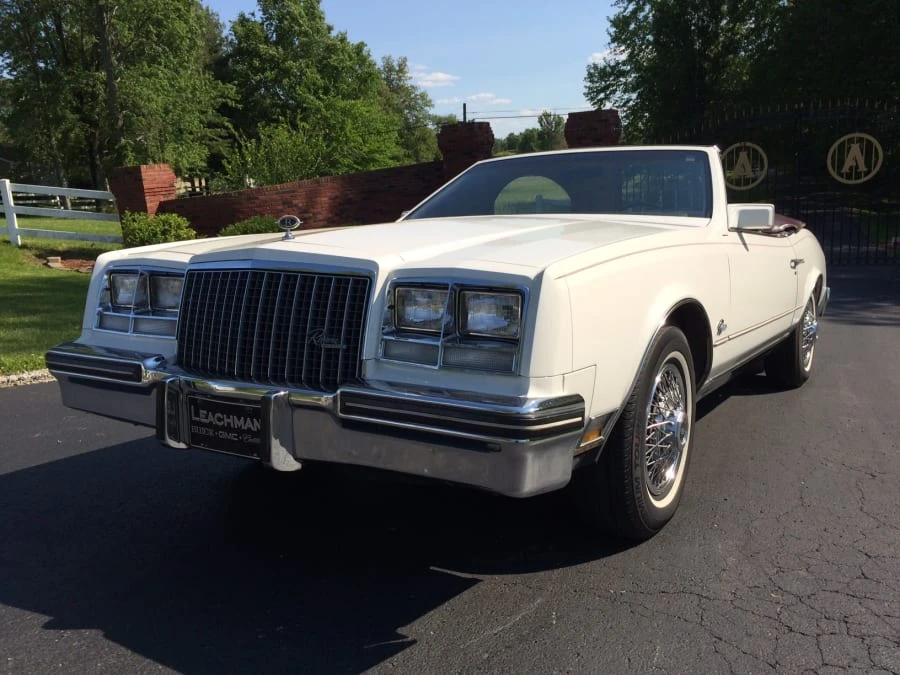 1983 Buick Riviera 4th-7th Gen - Image 8 of 10