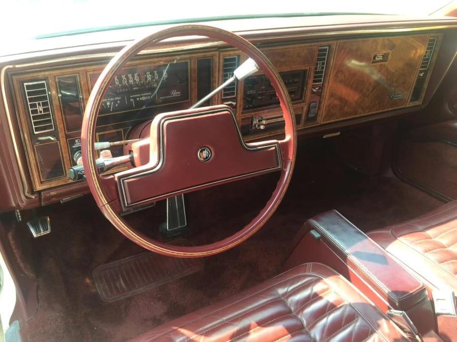1983 Buick Riviera 4th-7th Gen - Image 4 of 7