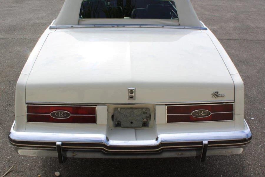 1983 Buick Riviera 4th-7th Gen - Image 3 of 10
