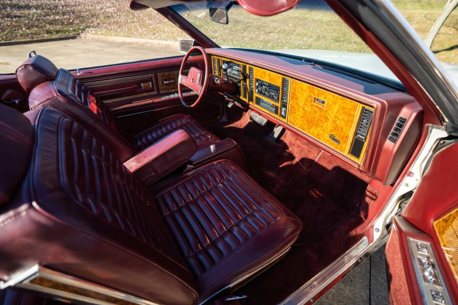 1983 Buick Riviera 4th-7th Gen - Image 15 of 19