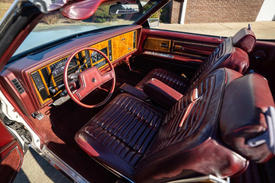 1983 Buick Riviera 4th-7th Gen - Image 13 of 19
