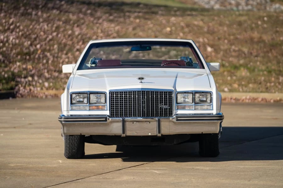 1983 Buick Riviera 4th-7th Gen - Image 4 of 19