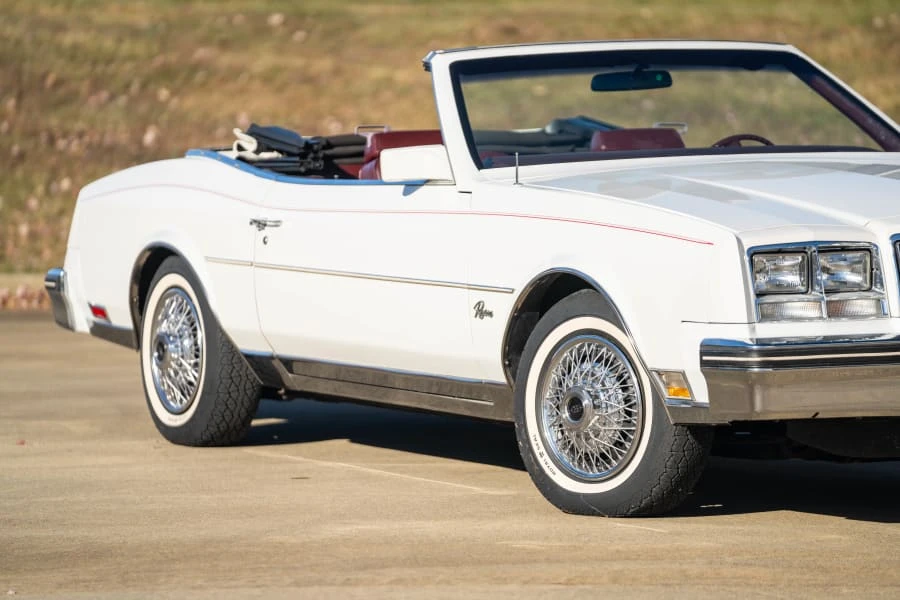 1983 Buick Riviera 4th-7th Gen - Image 7 of 19