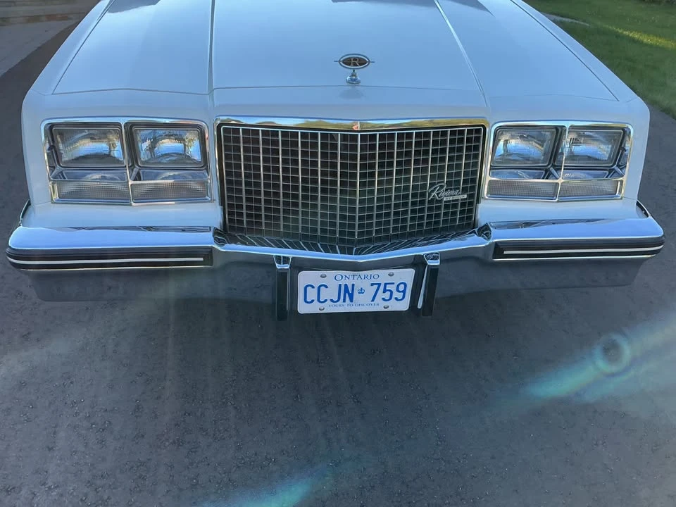 1983 Buick Riviera 4th-7th Gen - Image 3 of 8