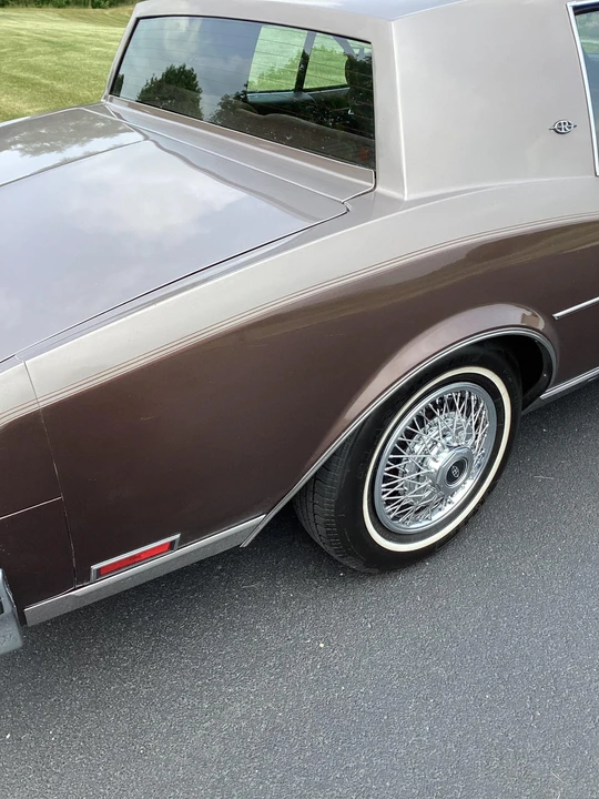 1983 Buick Riviera 4th-7th Gen - Image 27 of 31
