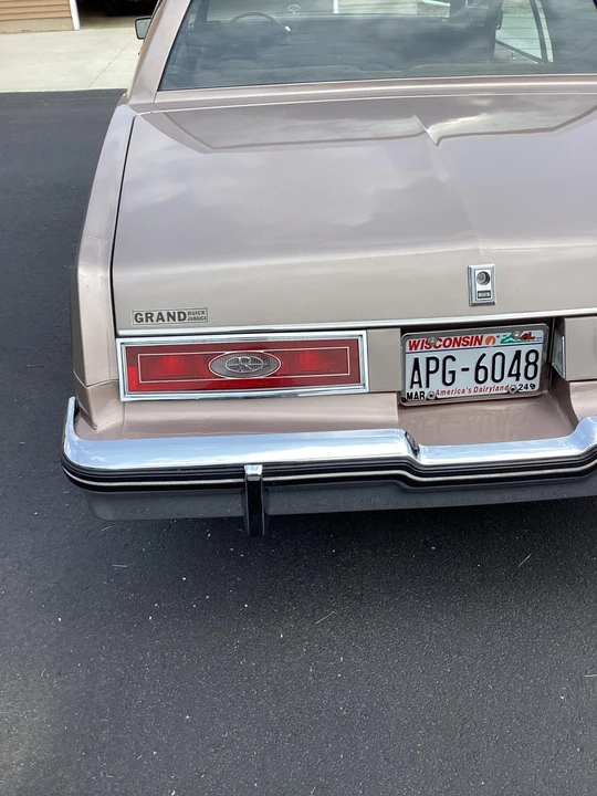 1983 Buick Riviera 4th-7th Gen - Image 21 of 31