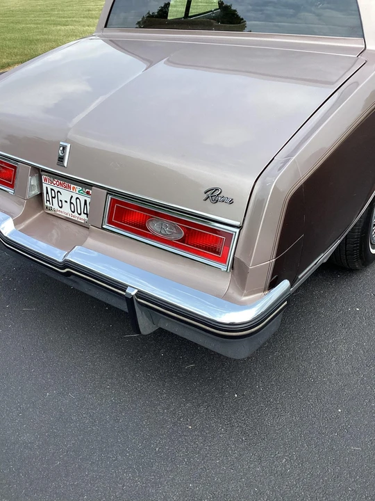 1983 Buick Riviera 4th-7th Gen - Image 24 of 31