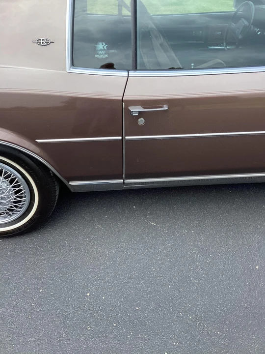 1983 Buick Riviera 4th-7th Gen - Image 29 of 31
