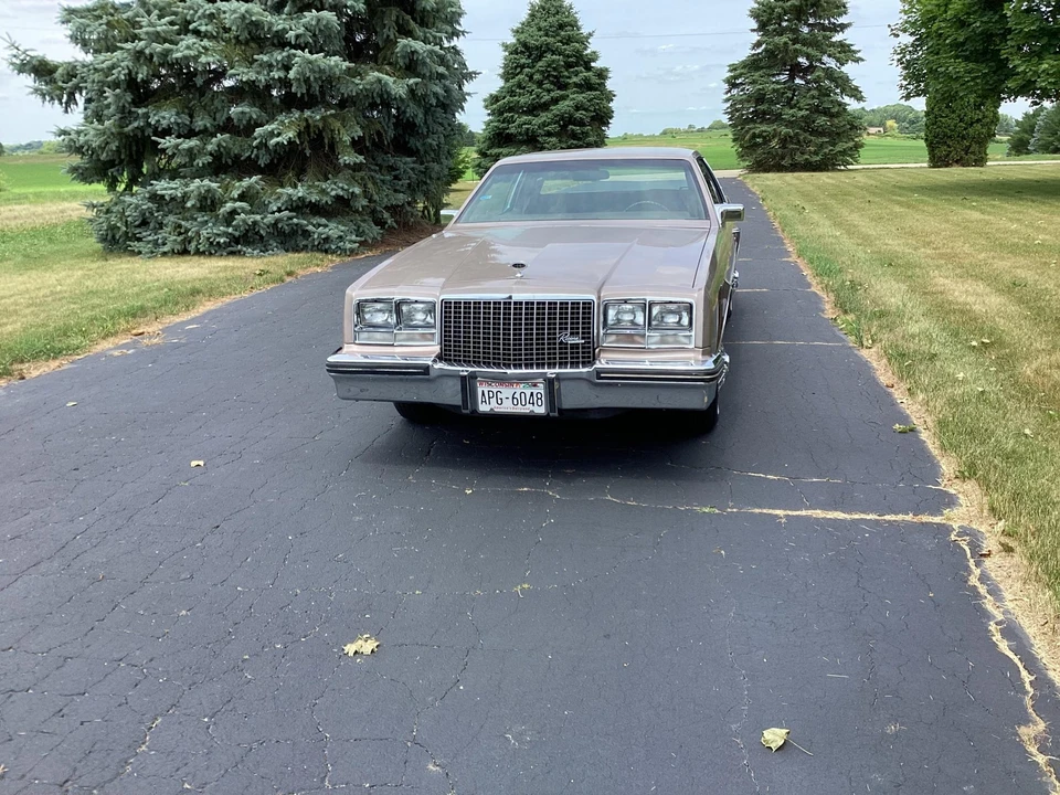 1983 Buick Riviera 4th-7th Gen - Image 2 of 31