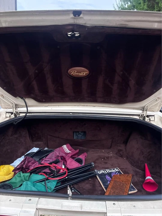 1983 Buick Riviera 4th-7th Gen - Image 2 of 7