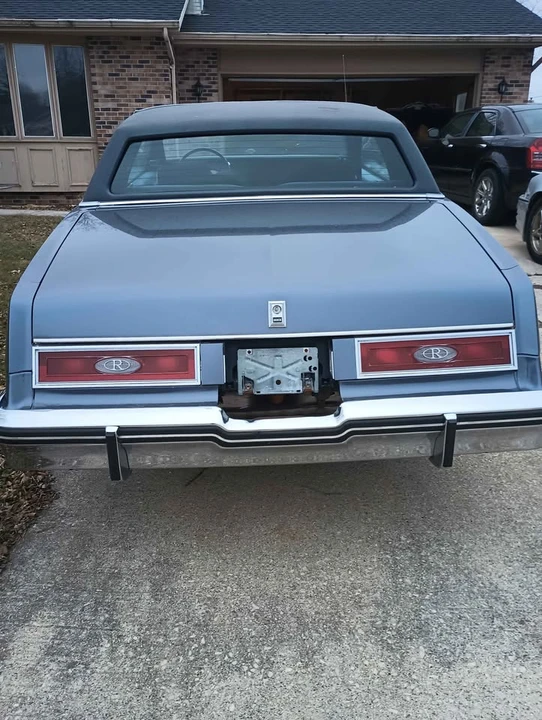 1983 Buick Riviera 4th-7th Gen - Image 3 of 10