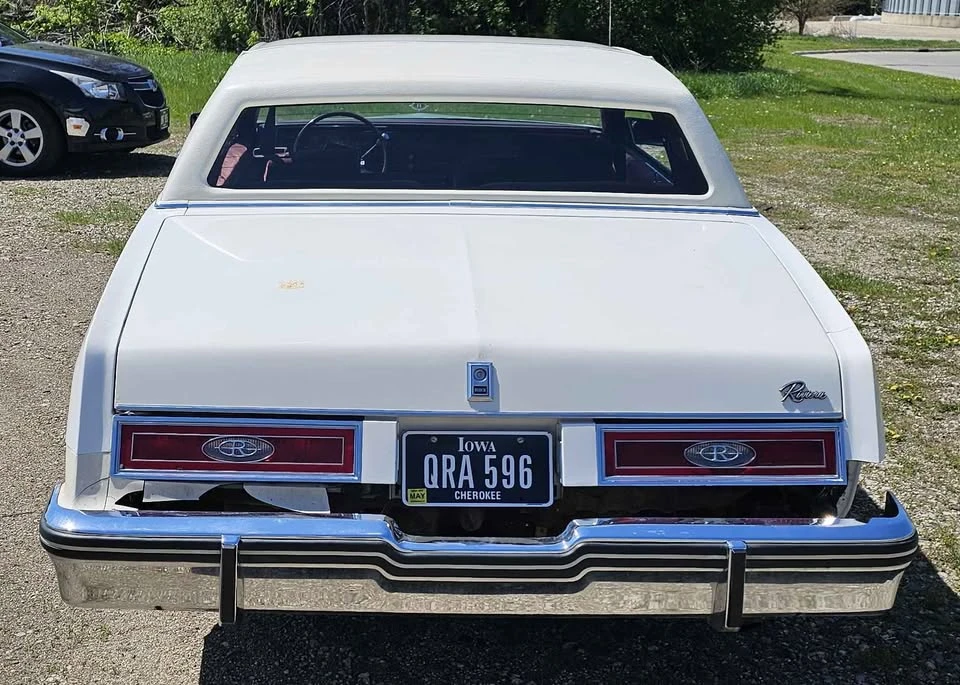 1983 Buick Riviera 4th-7th Gen - Image 4 of 13