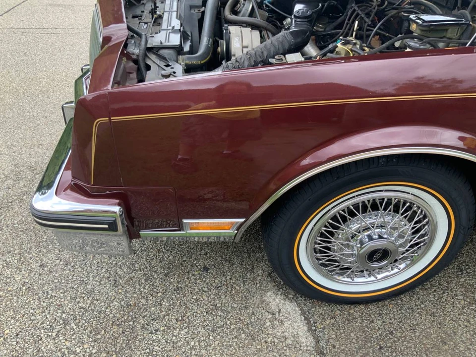 1983 Buick Riviera 4th-7th Gen - Image 7 of 17