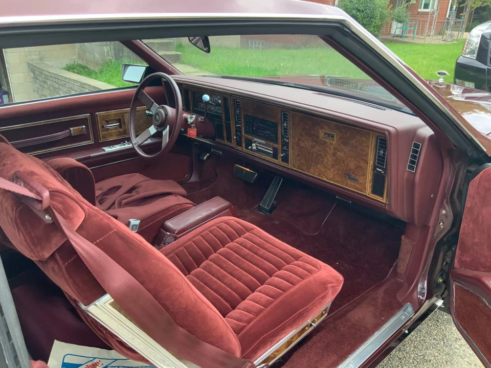 1983 Buick Riviera 4th-7th Gen - Image 4 of 17