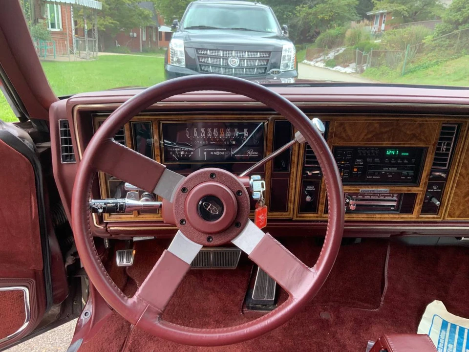 1983 Buick Riviera 4th-7th Gen - Image 10 of 17