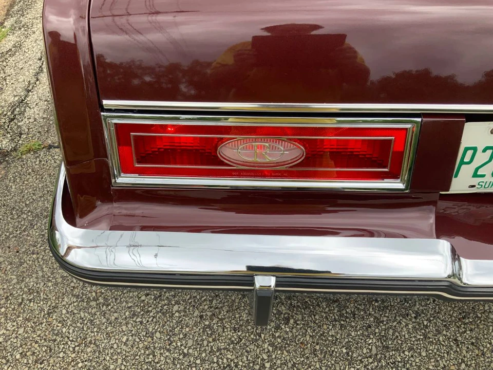 1983 Buick Riviera 4th-7th Gen - Image 5 of 17