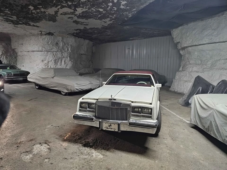 1983 Buick Riviera 4th-7th Gen - Image 2 of 7