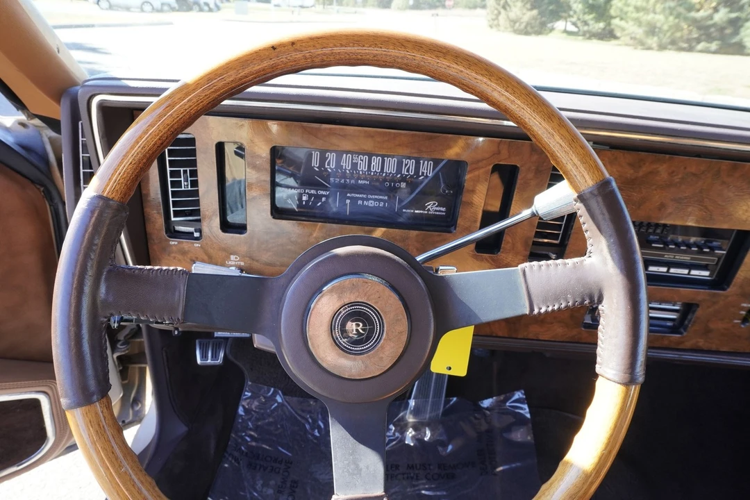 1983 Buick Riviera 4th-7th Gen - Image 11 of 21