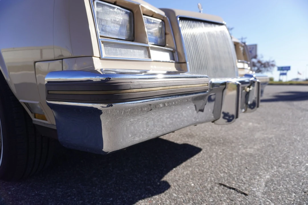 1983 Buick Riviera 4th-7th Gen - Image 20 of 21
