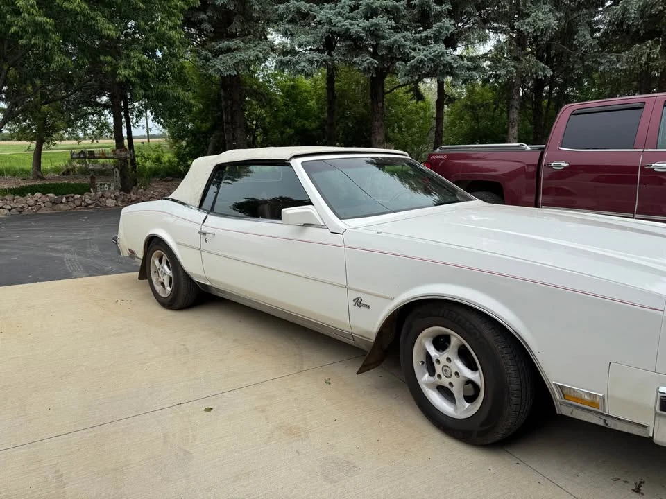 1983 Buick Riviera 4th-7th Gen - Image 3 of 8