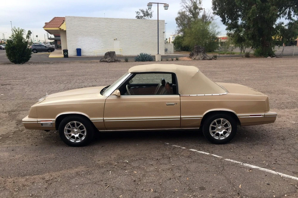 1983 Chrysler LeBaron - Image 3 of 5