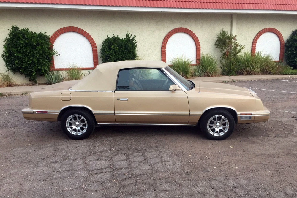 1983 Chrysler LeBaron - Image 5 of 5