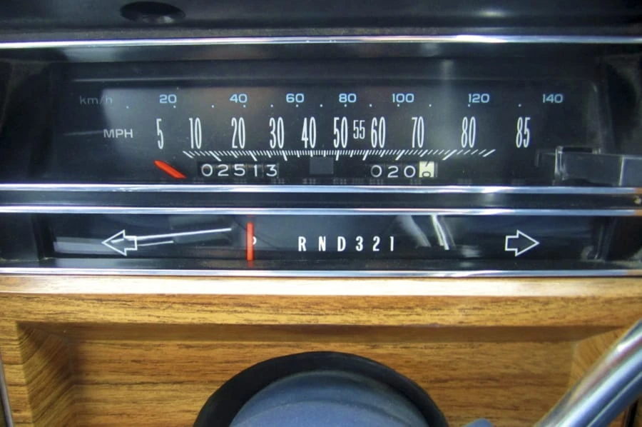 1983 Cadillac DeVille 5th Gen - Image 5 of 6