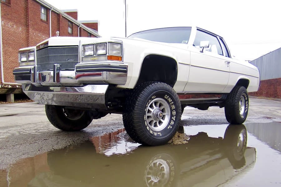 1983 Cadillac DeVille 5th Gen - Image 6 of 6