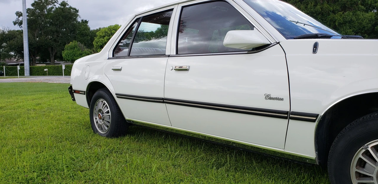 1983 Cadillac Cimarron - Image 26 of 31