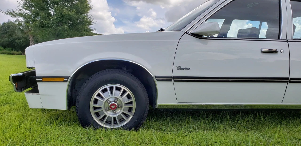 1983 Cadillac Cimarron - Image 11 of 31