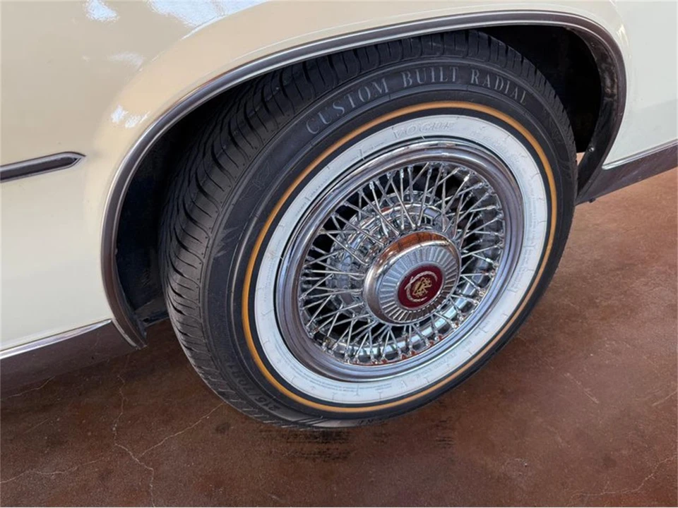 1983 Cadillac DeVille 5th Gen - Image 29 of 31