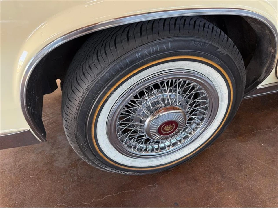 1983 Cadillac DeVille 5th Gen - Image 28 of 31