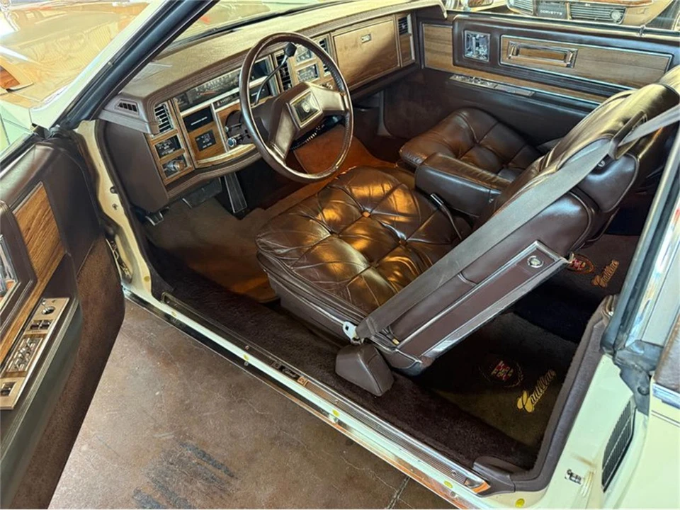 1983 Cadillac DeVille 5th Gen - Image 9 of 31