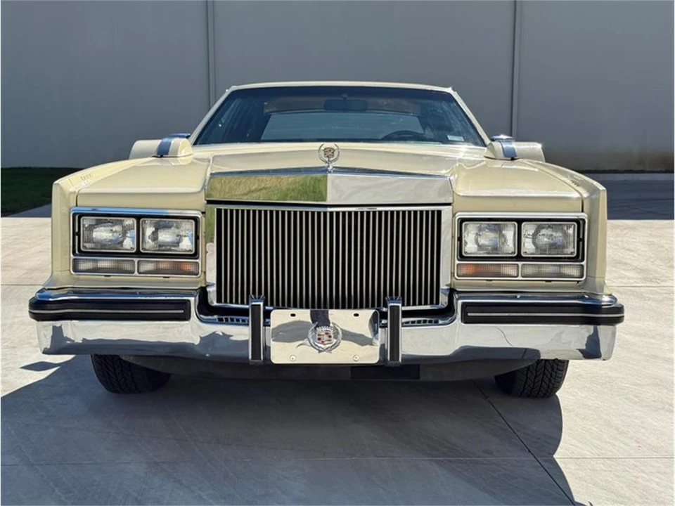 1983 Cadillac DeVille 5th Gen - Image 7 of 31