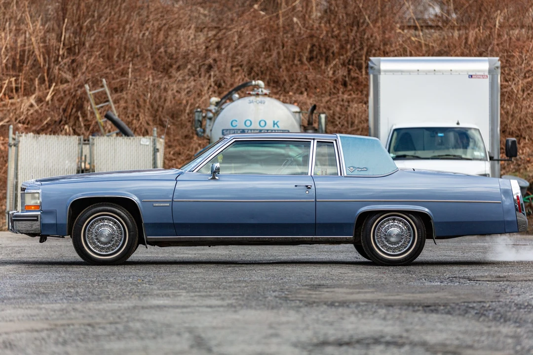 1983 Cadillac DeVille 5th Gen - Image 8 of 31