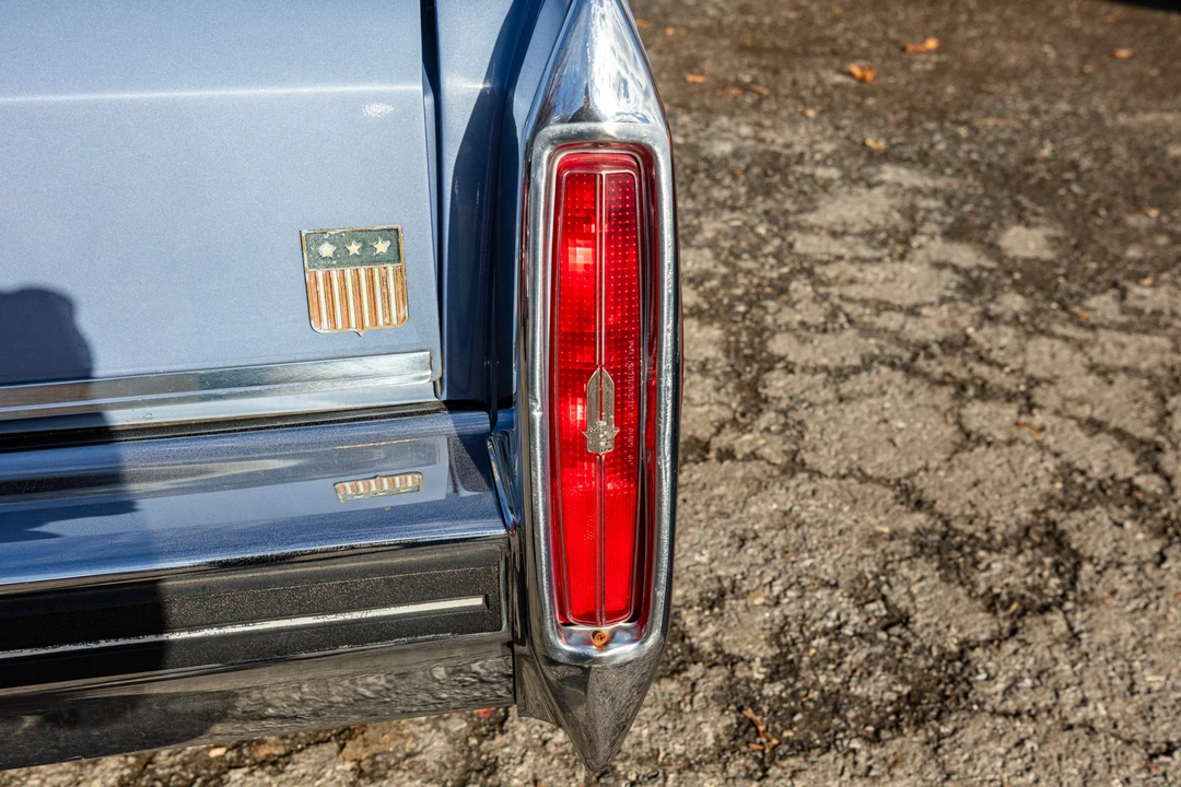 1983 Cadillac DeVille 5th Gen - Image 16 of 31