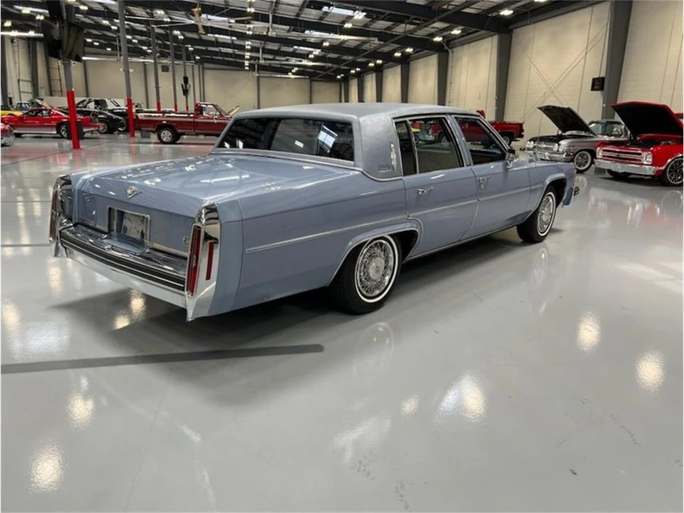 1983 Cadillac DeVille 5th Gen - Image 4 of 23