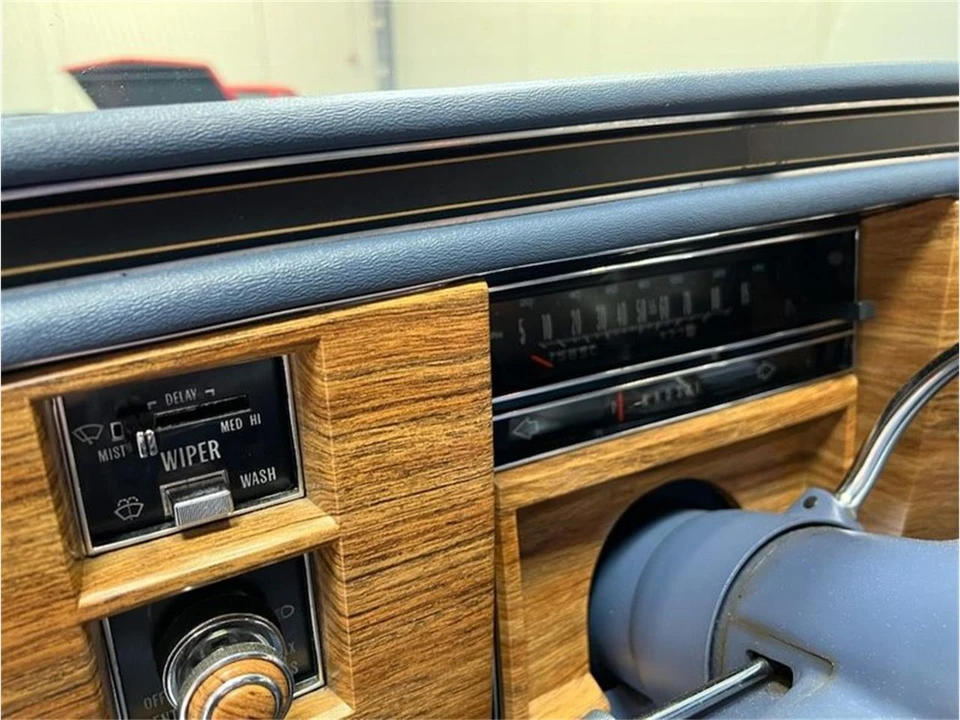 1983 Cadillac DeVille 5th Gen - Image 14 of 23