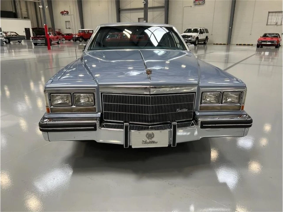 1983 Cadillac DeVille 5th Gen - Image 7 of 23