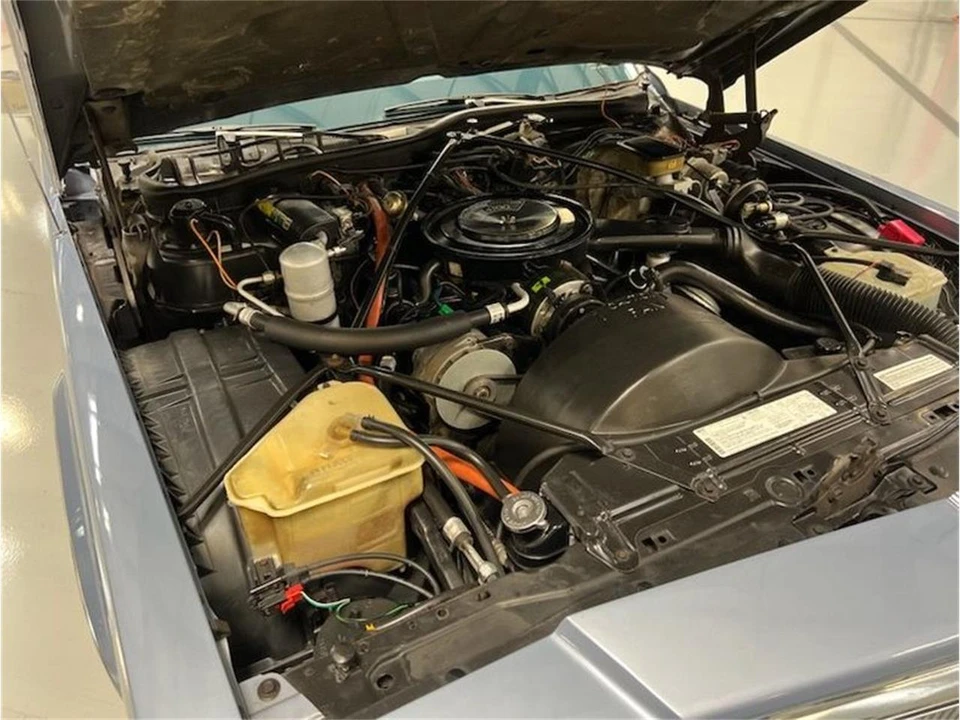 1983 Cadillac DeVille 5th Gen - Image 21 of 23