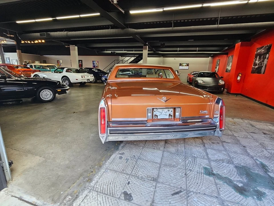 1983 Cadillac DeVille 5th Gen - Image 18 of 21